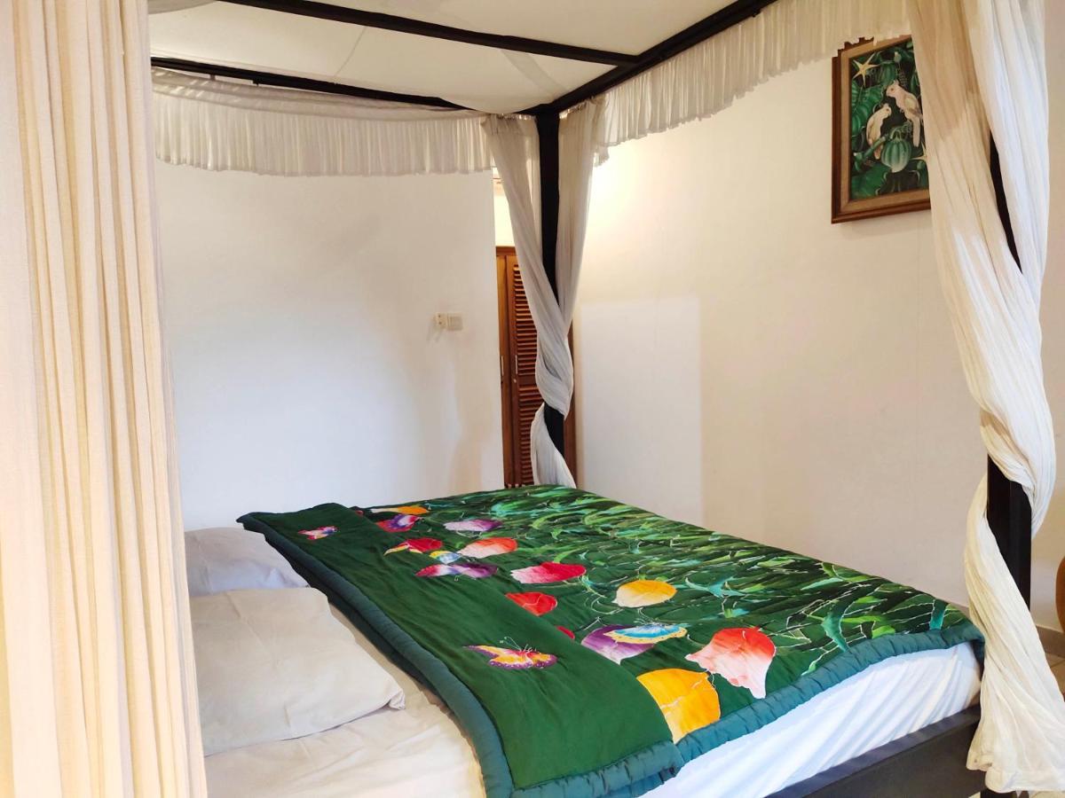 Batik Sekar Bali Guest House ウブド エクステリア 写真